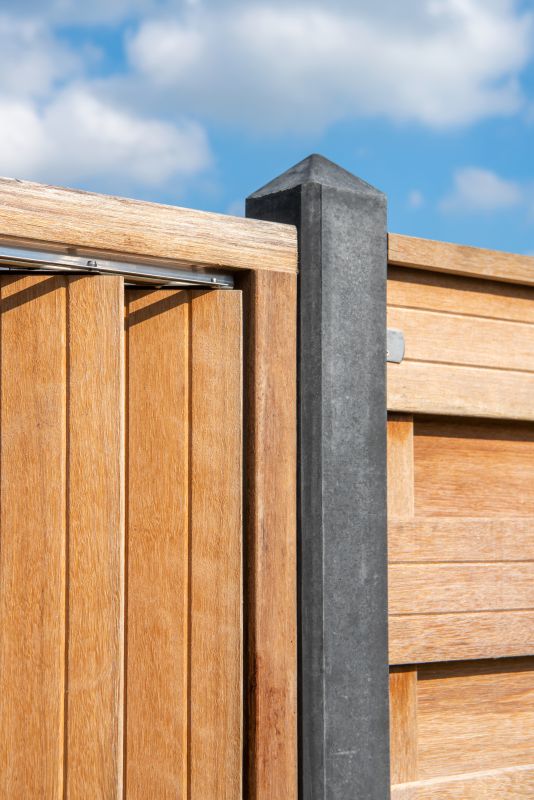 flex fence rail – lengte 166 cm – wit – rvs 316 – prijs op aanvraag flex fence rail – lengte 166 cm – wit – rvs 316 – prijs op aanvraag